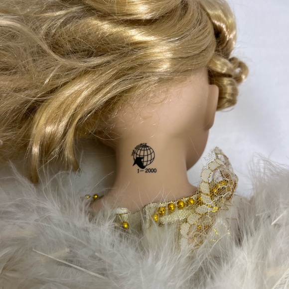 Top Source Gift of Time Vintage Collectable Porcelain Angel Doll Alexandra - Picture 9 of 16